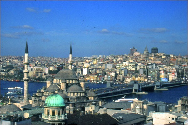 Yeni Camii ve Galata Köprüsü