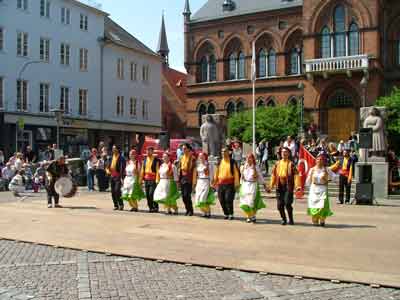 Danimarka Festival (Enstanteneler)