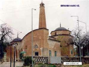 İbrahim Hakkı Cami ve Türbesi