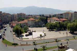 Bornova Cumhuriyet Meydanı